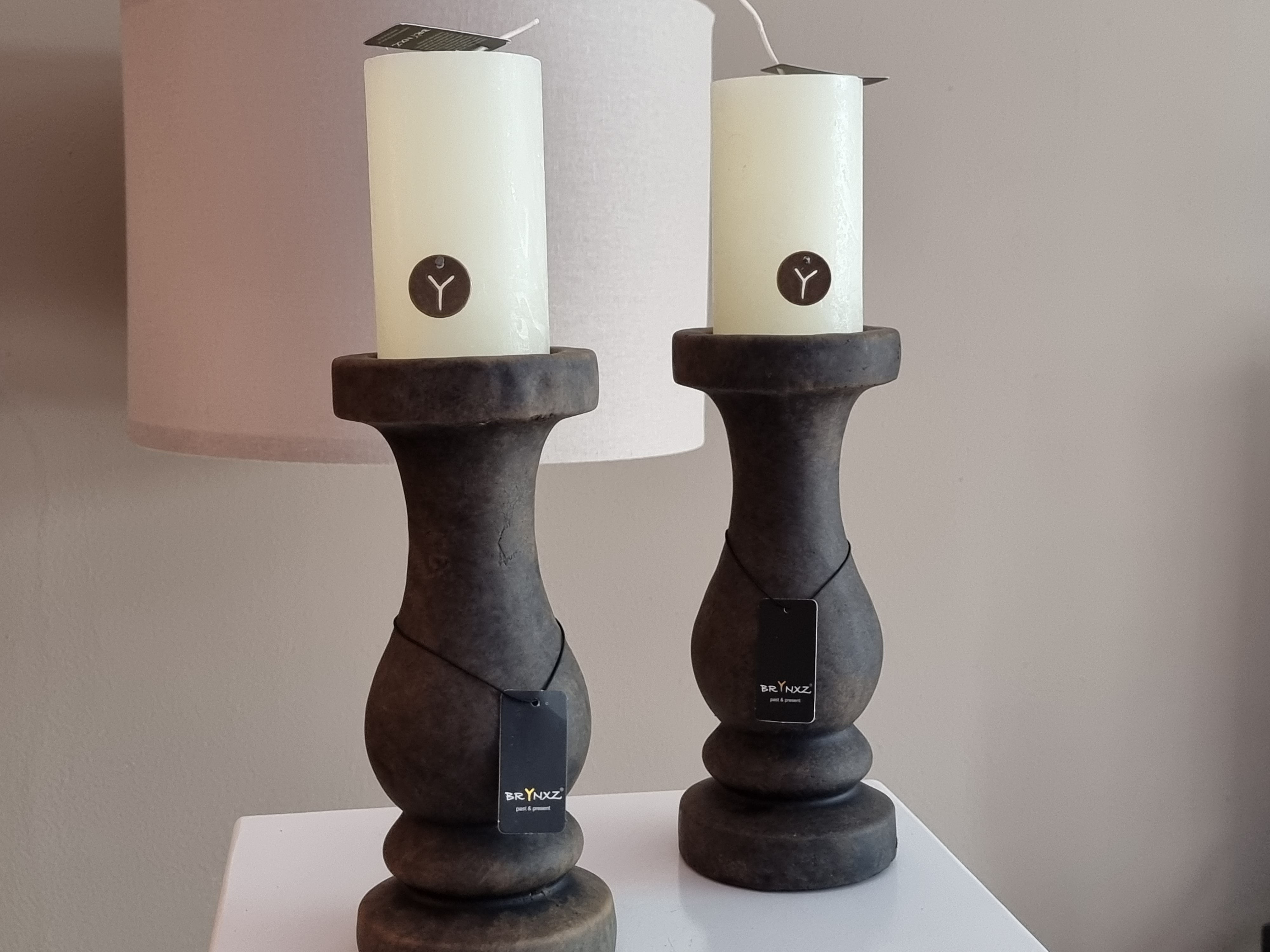 Kaars | Rustic candle Taupe en Ivoor - Brynxz