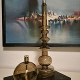 Shop the look - Kandelaar en bol champagne en 1 L olie Kandelaar L (34 cm) met bol S (10 cm) en 1 l olie.