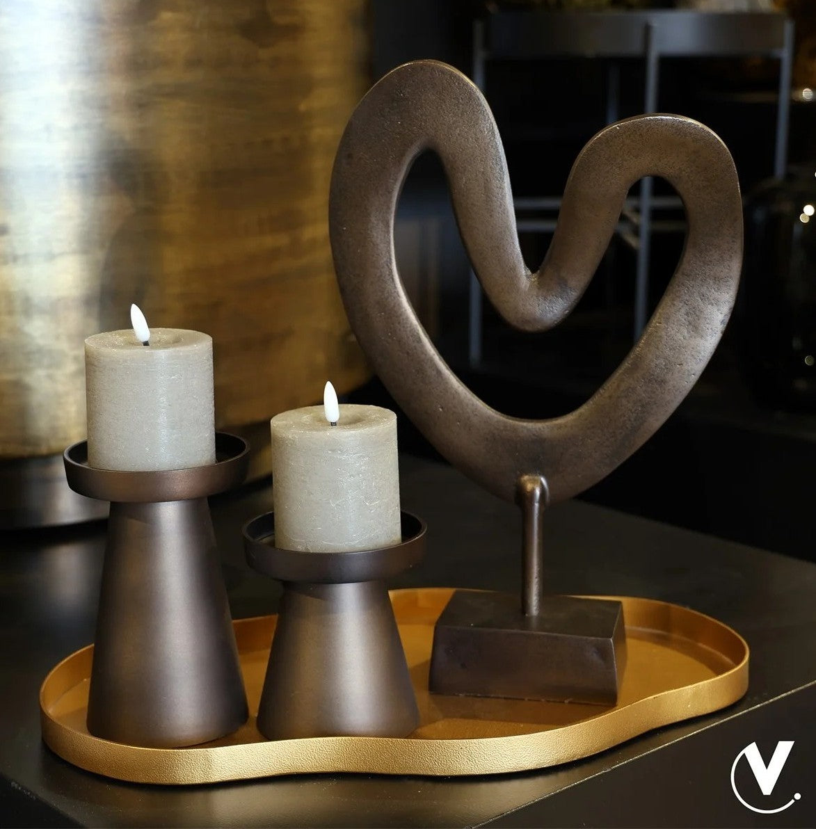 Bronzen/gouden tray in een organische vorm 