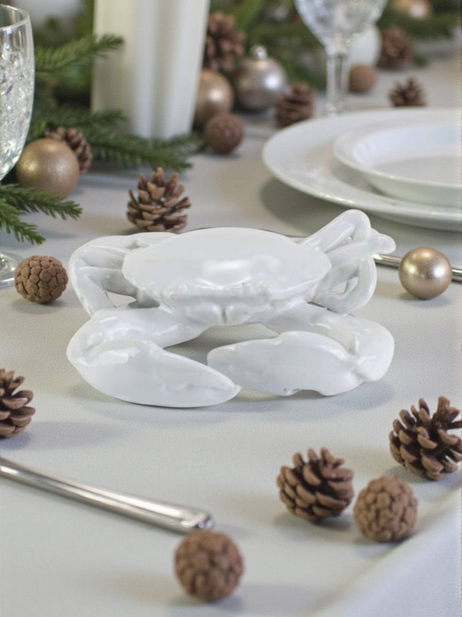 Ornament | CRAB white